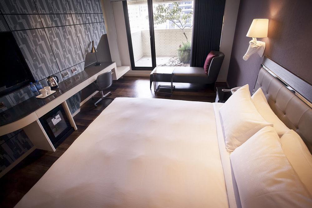 Royal Group Hotel Minghua Branch Kaohsiung Exteriör bild